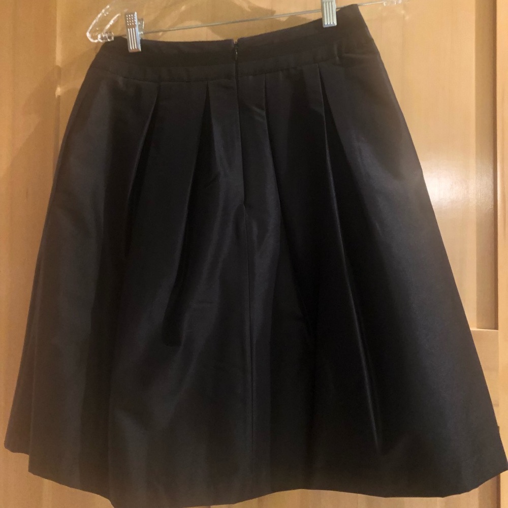 Lined pleated short skirt